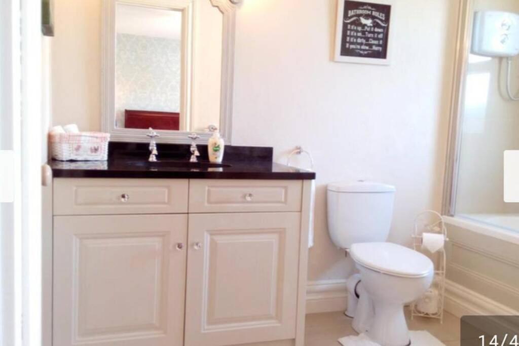 Cliffs View Self Catering @ Limestone Lodge Doolin Exteriör bild